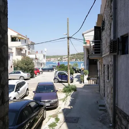 House Ljubica بيت للعطل تيسنو