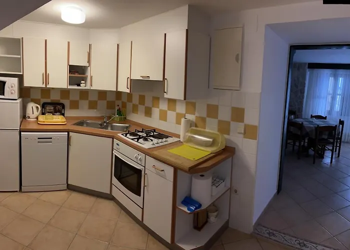 House Ljubica * 티스노